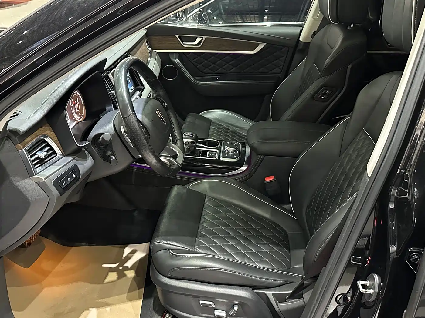 Фото 3 - Hongqi HS7