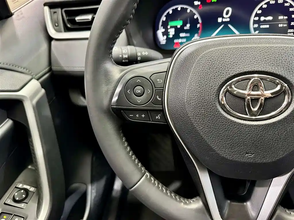 Toyota RAV4 Rongfang 2024 2.0L CVT AWD Adventure Plus Edition фото 23