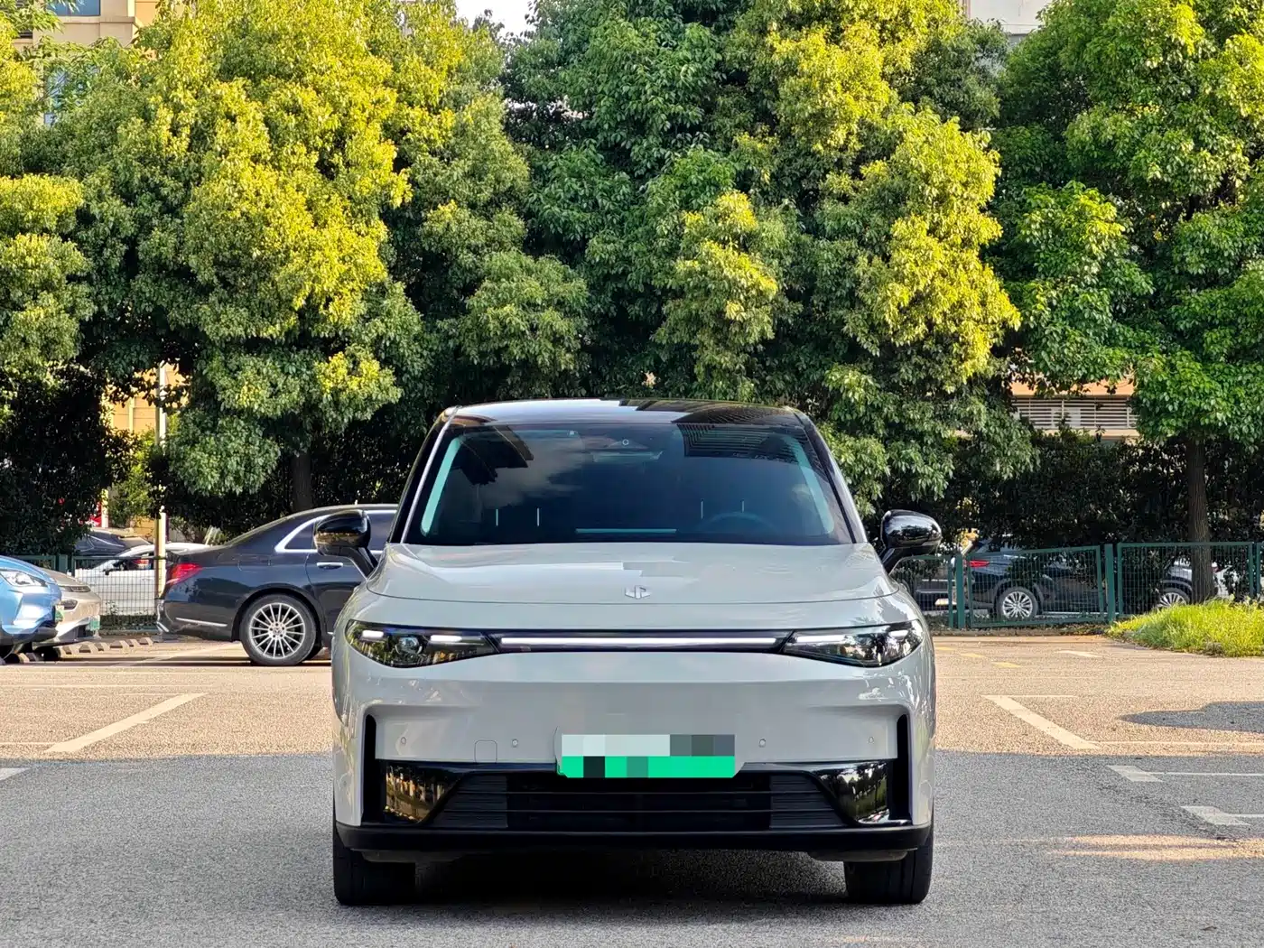 Фото 2 - Leapmotor C10