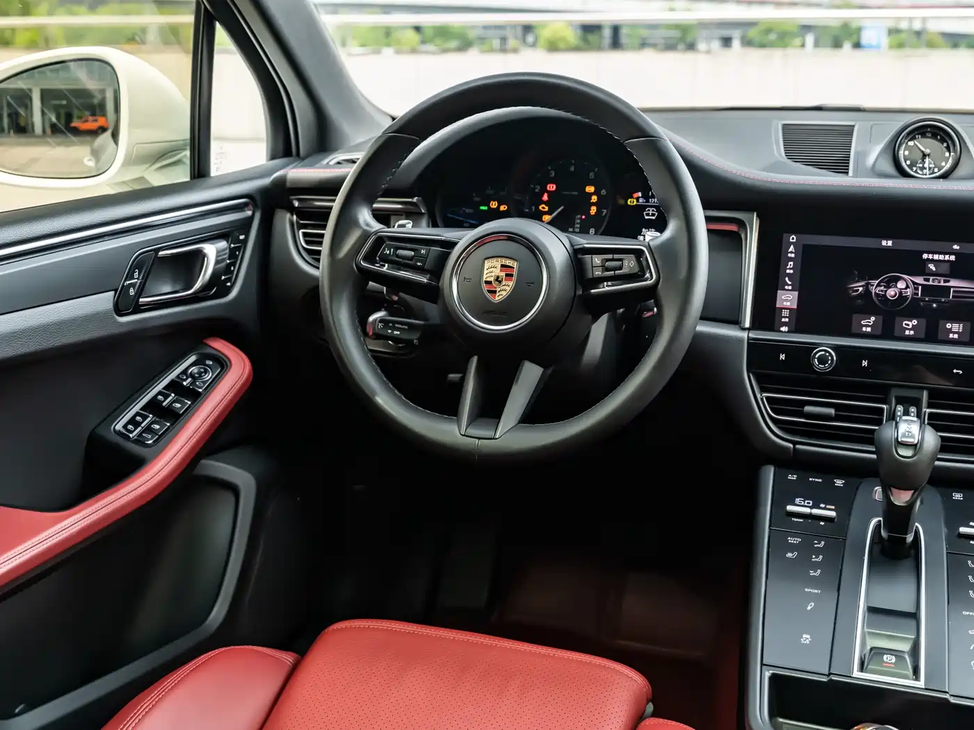 Porsche Macan 2023 Macan 2.0T фото 21