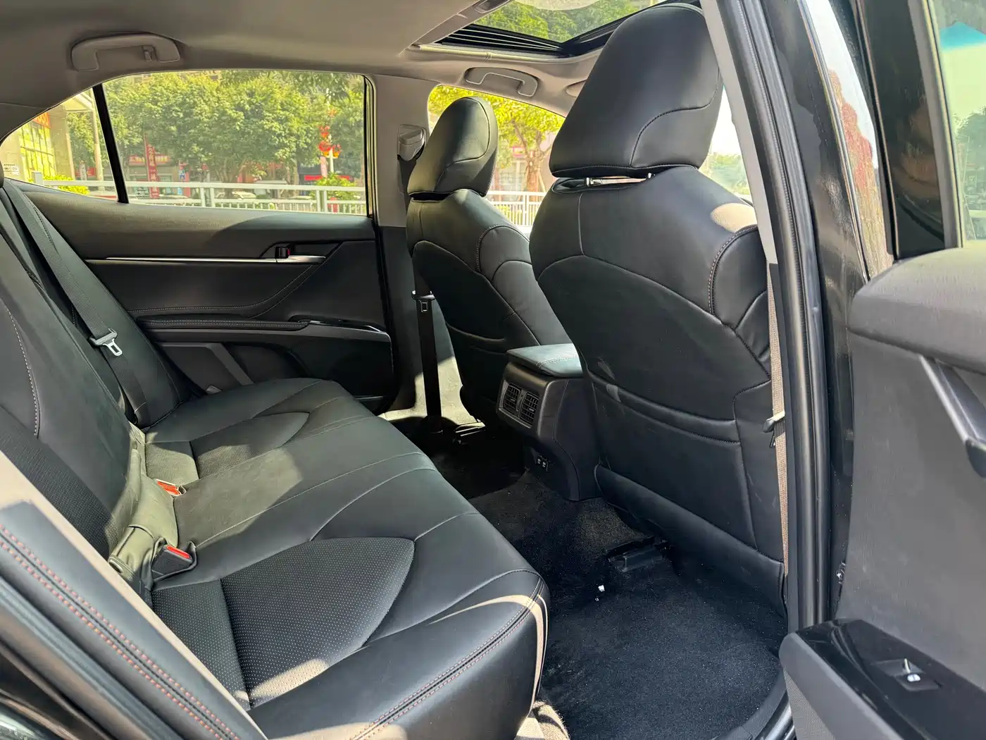 Toyota Camry 2019 2.5S Stylish (China V) фото 9