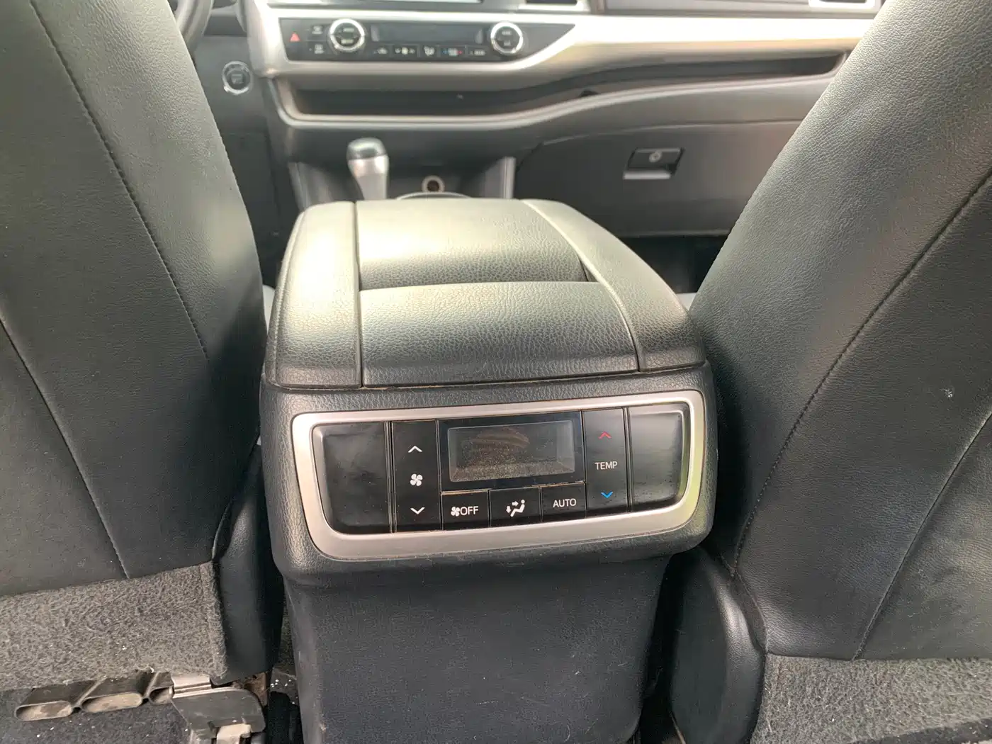 Toyota Highlander 2015 2.0T AWD Luxury Edition 7-seater фото 14