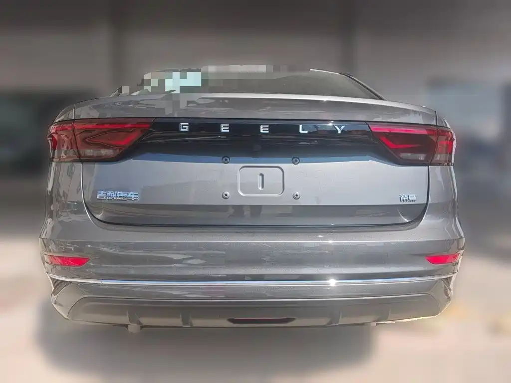 Geely Emgrand 2026
