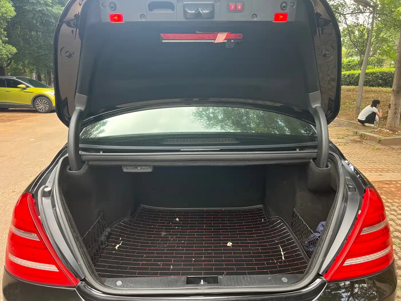 Фото 10 - Mercedes-Benz S-Class