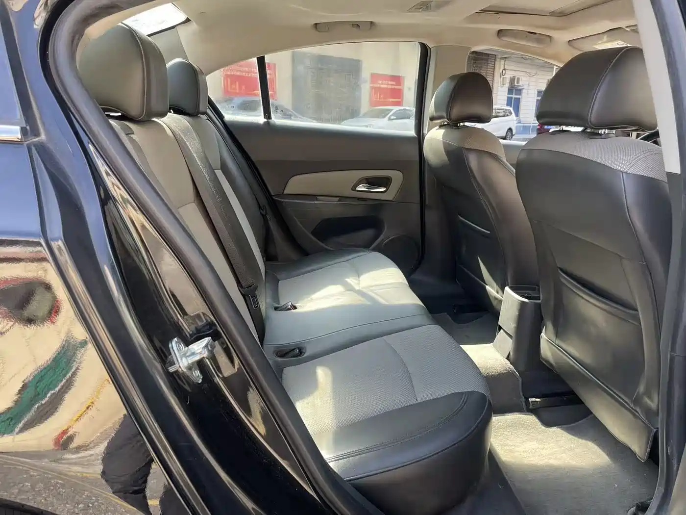 Chevrolet Cruze 2012 1.6L SE MT фото 11