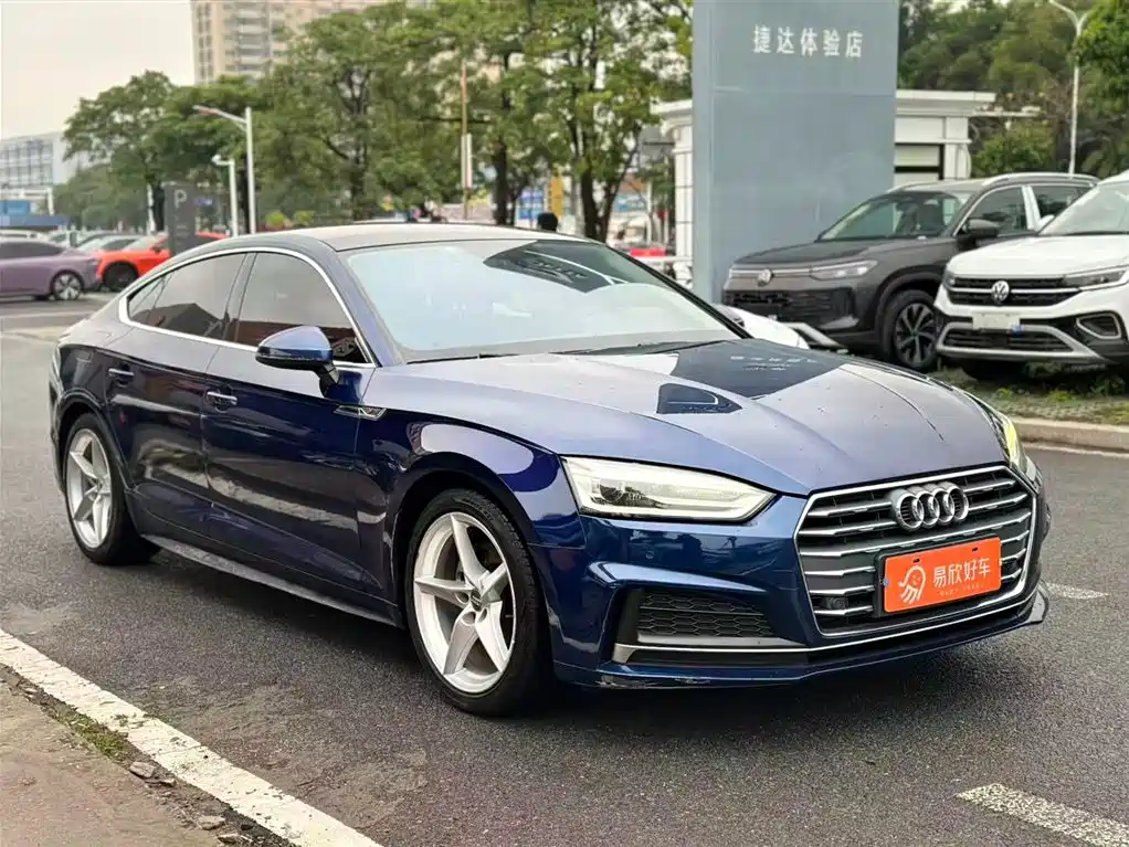 Audi A5 (Import) 2017 Sportback 40 TFSI Fashion фото 3