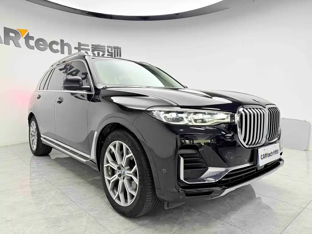Фото 2 - BMW X7