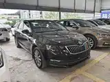 Photo 3 - Škoda Octavia