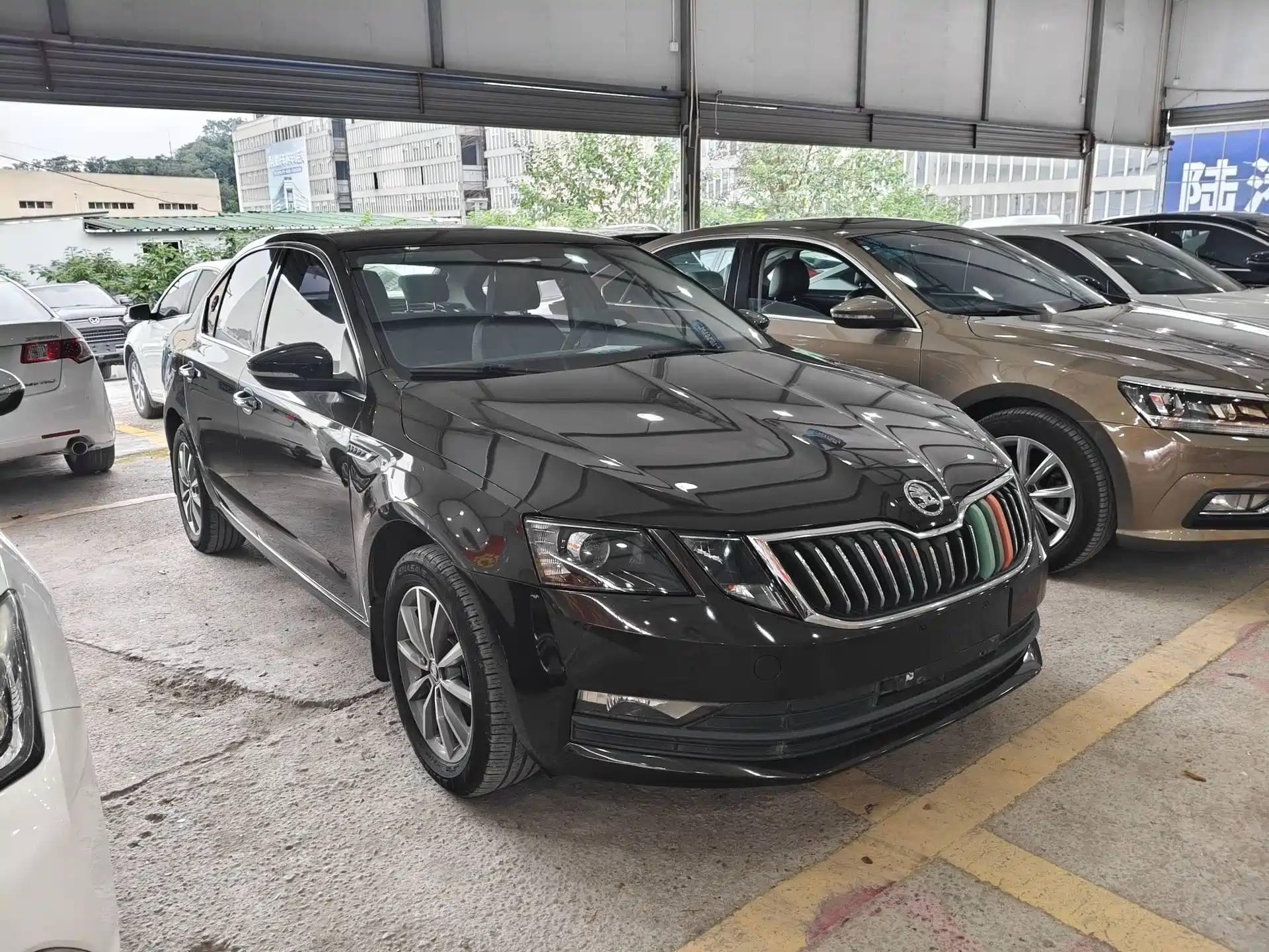 Photo 3 - Škoda Octavia