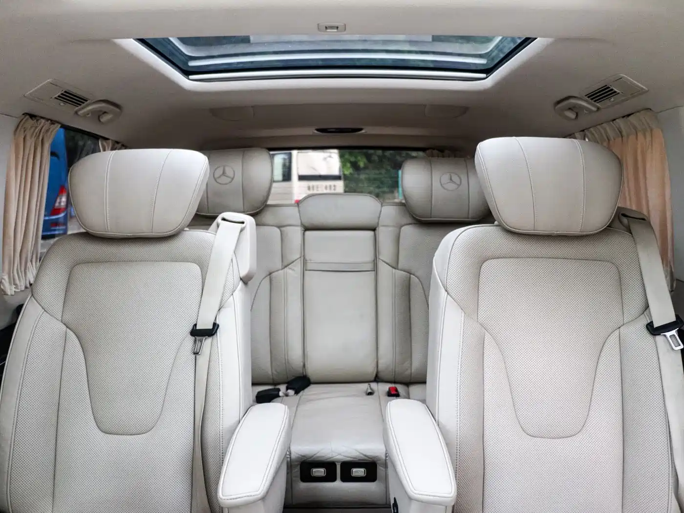 Mercedes-Benz V-Class 2016 V 260 Premium Edition фото 15