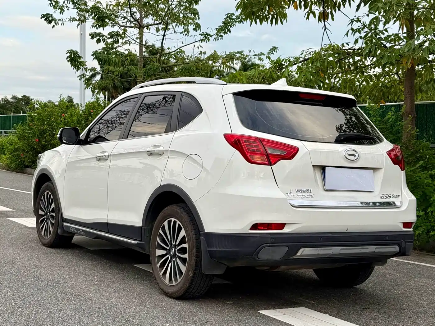 GAC Trumpchi Trumpchi GS5 Super 2016 2016 2.0L Auto 2WD Anniversary Edition