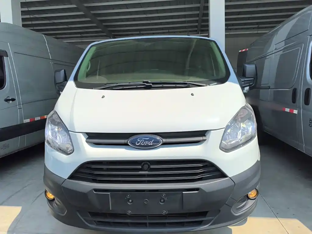 Ford Transit 2023 2019 2.0T Diesel Multi-Purpose Commercial Vehicle Short Wheelbase Low Roof 6-Seater China VI