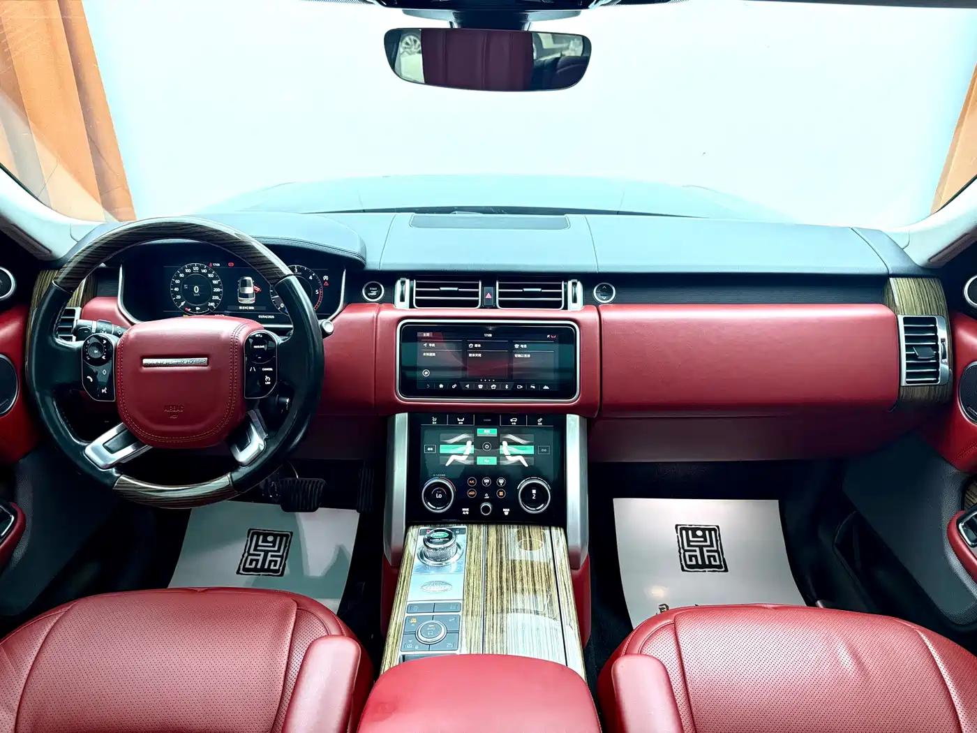 Land Rover Range Rover фото 9