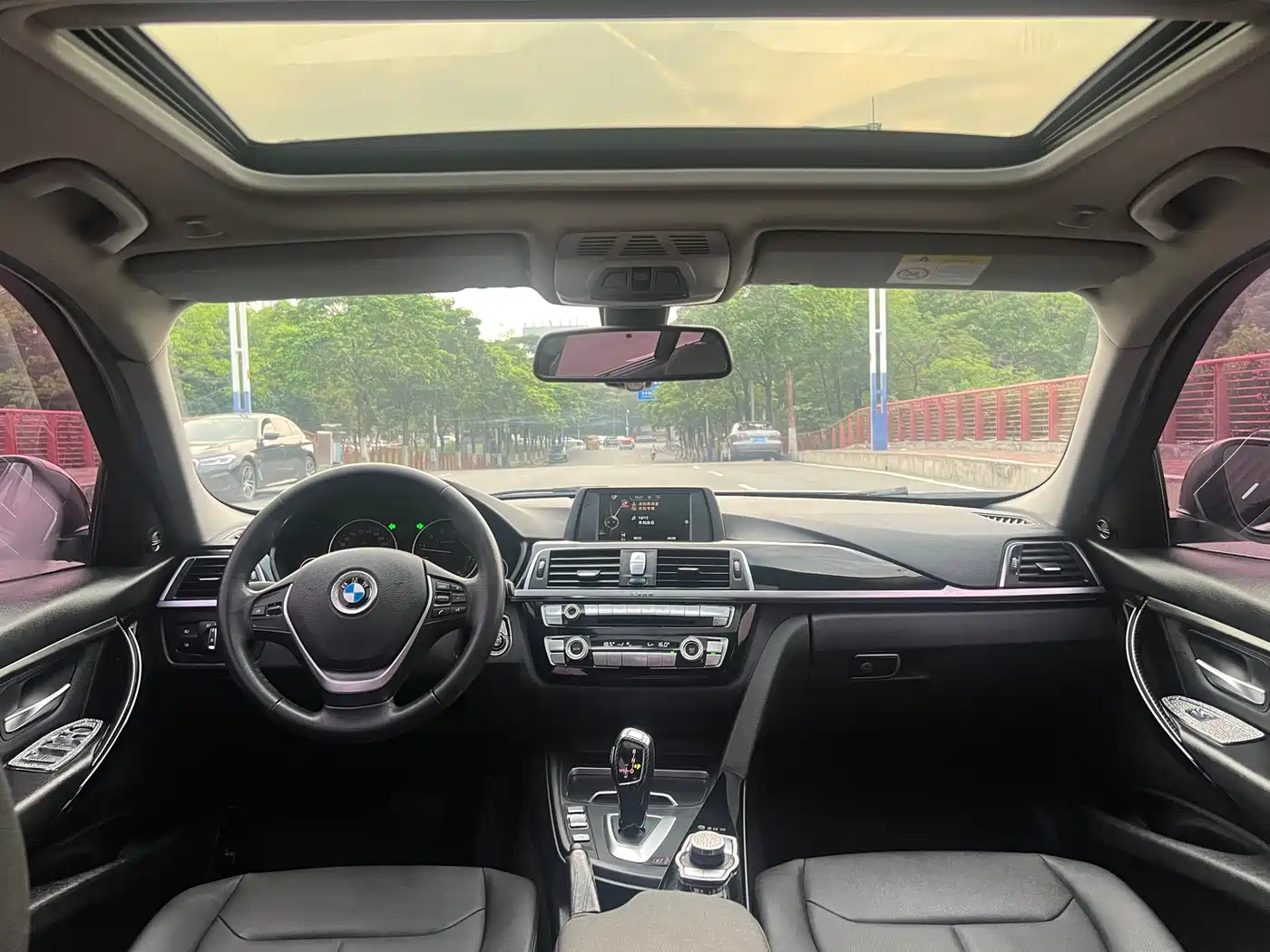 BMW 3 Series 2017 320Li Fashion фото 12