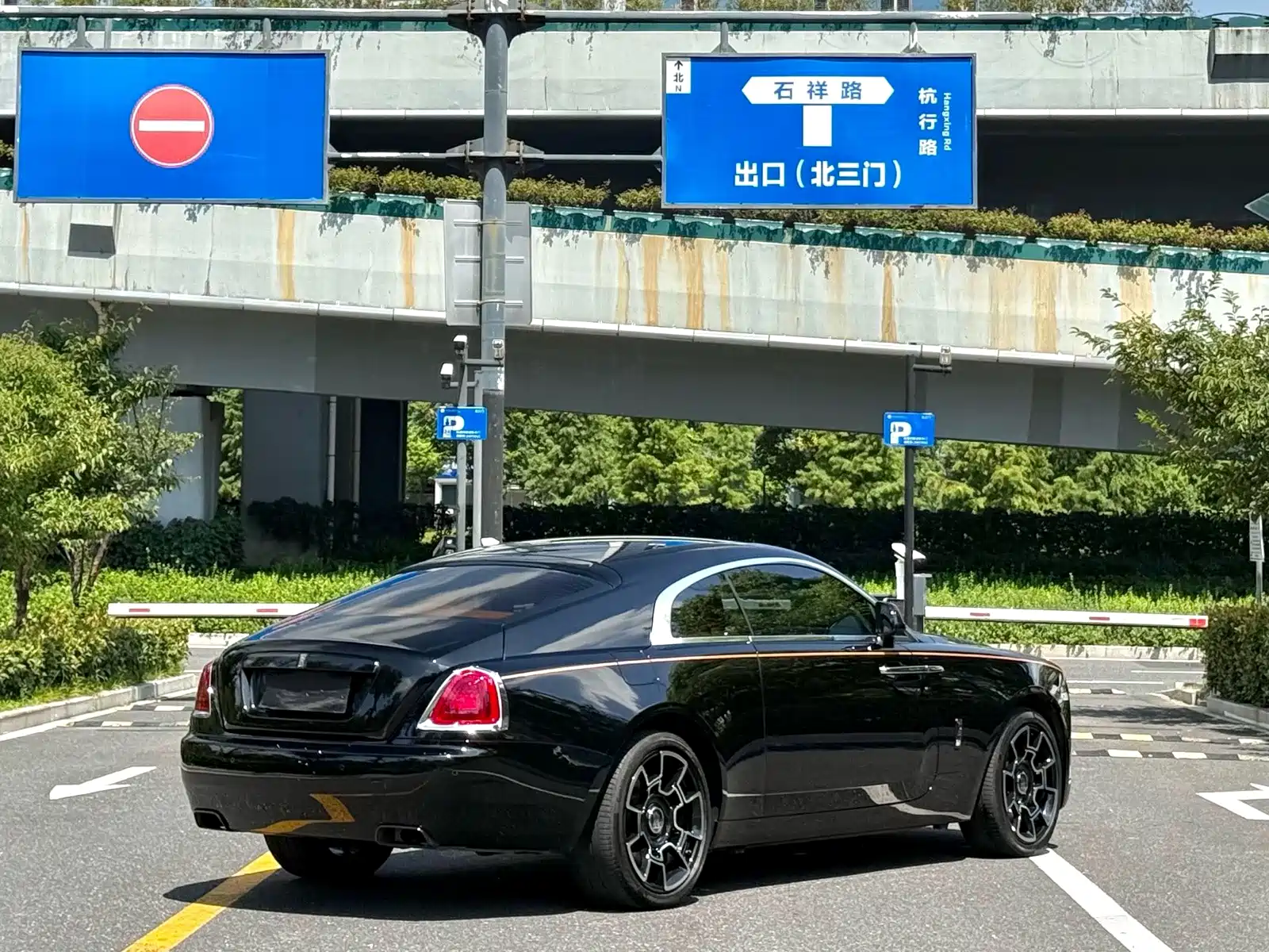 Фото 7 - Rolls-Royce Wraith