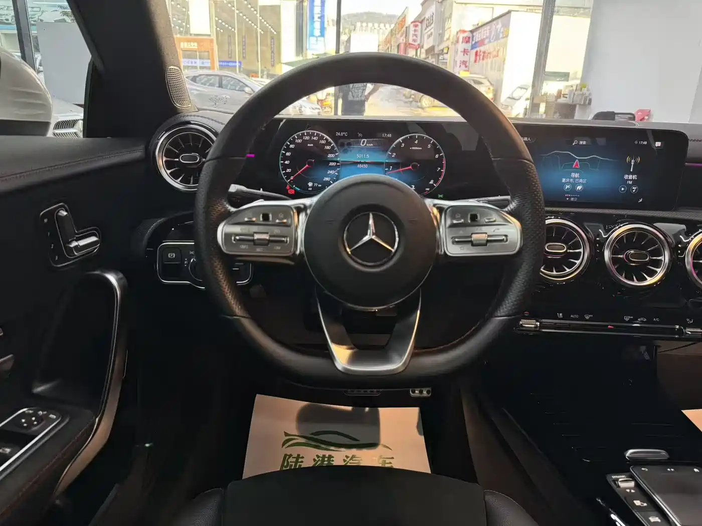 MERCEDES-BENZ CLA