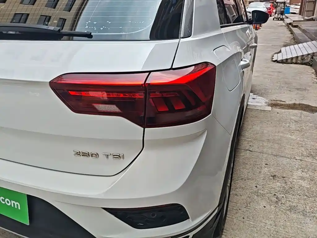 Фото 8 - Volkswagen T-ROC