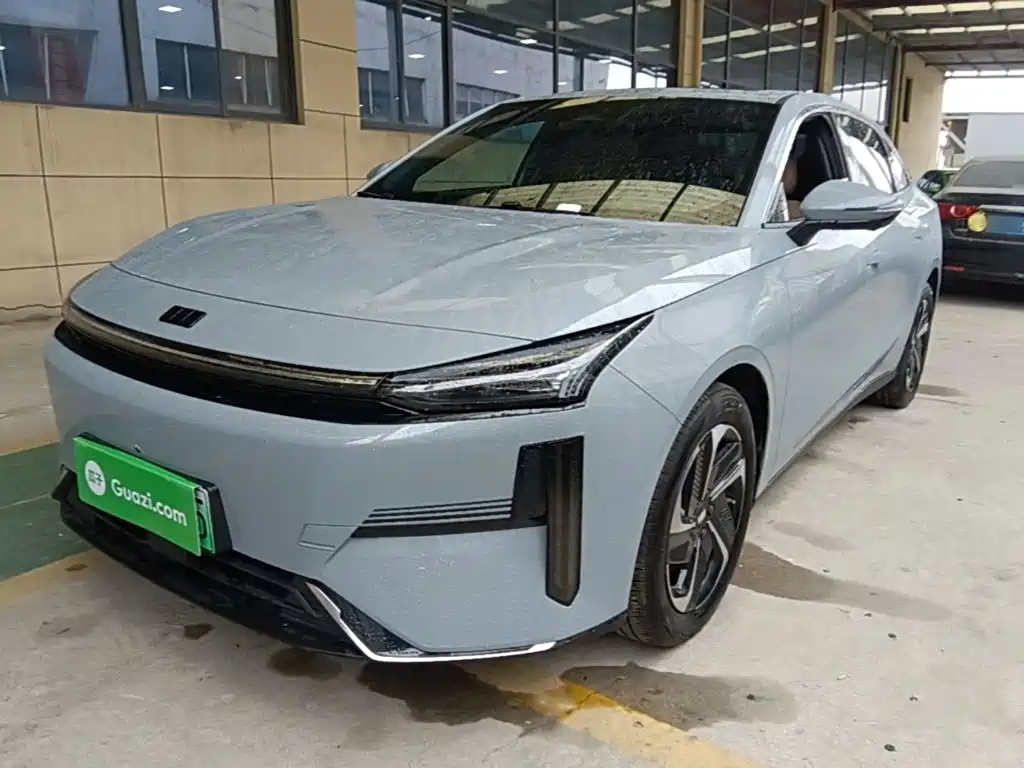 Geely Galaxy Galaxy L6 2024 125km PLUS Soaring Dragon Edition