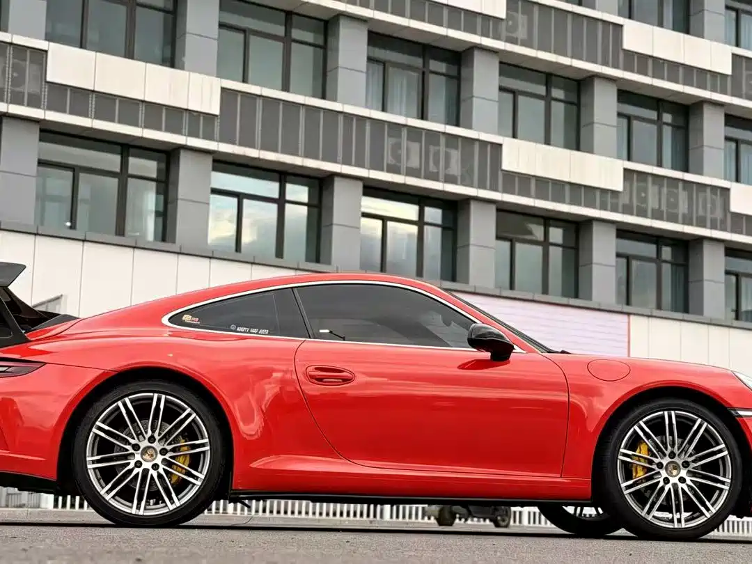 Фото 3 - Porsche 911
