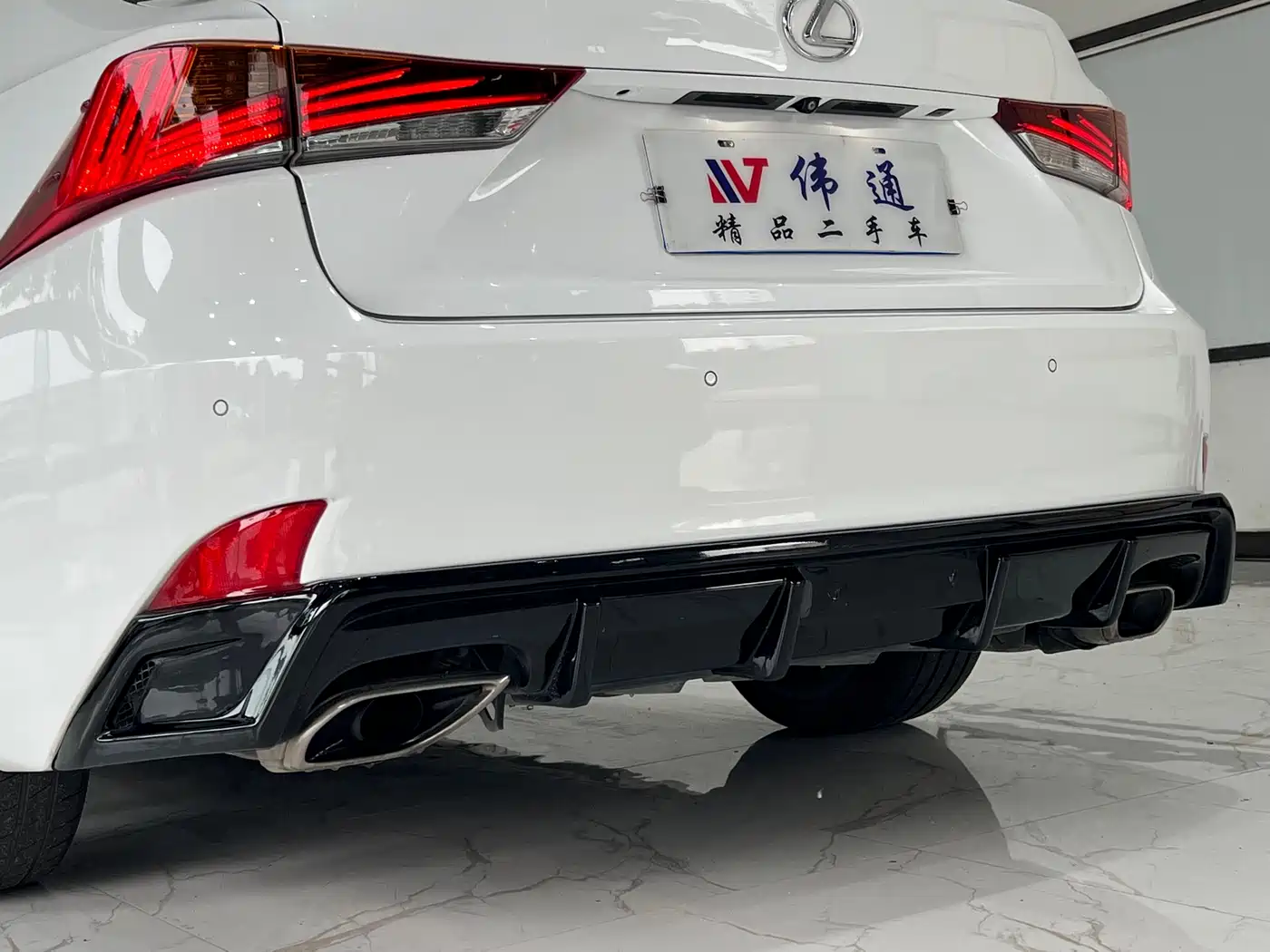 Lexus IS 2017 300 F SPORT фото 23