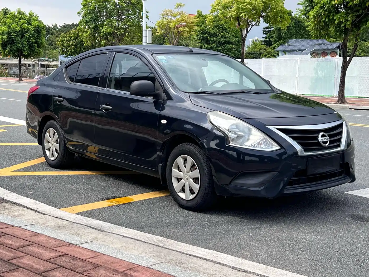 Nissan Sunny 2016 2015 1.5XE CVT Elite