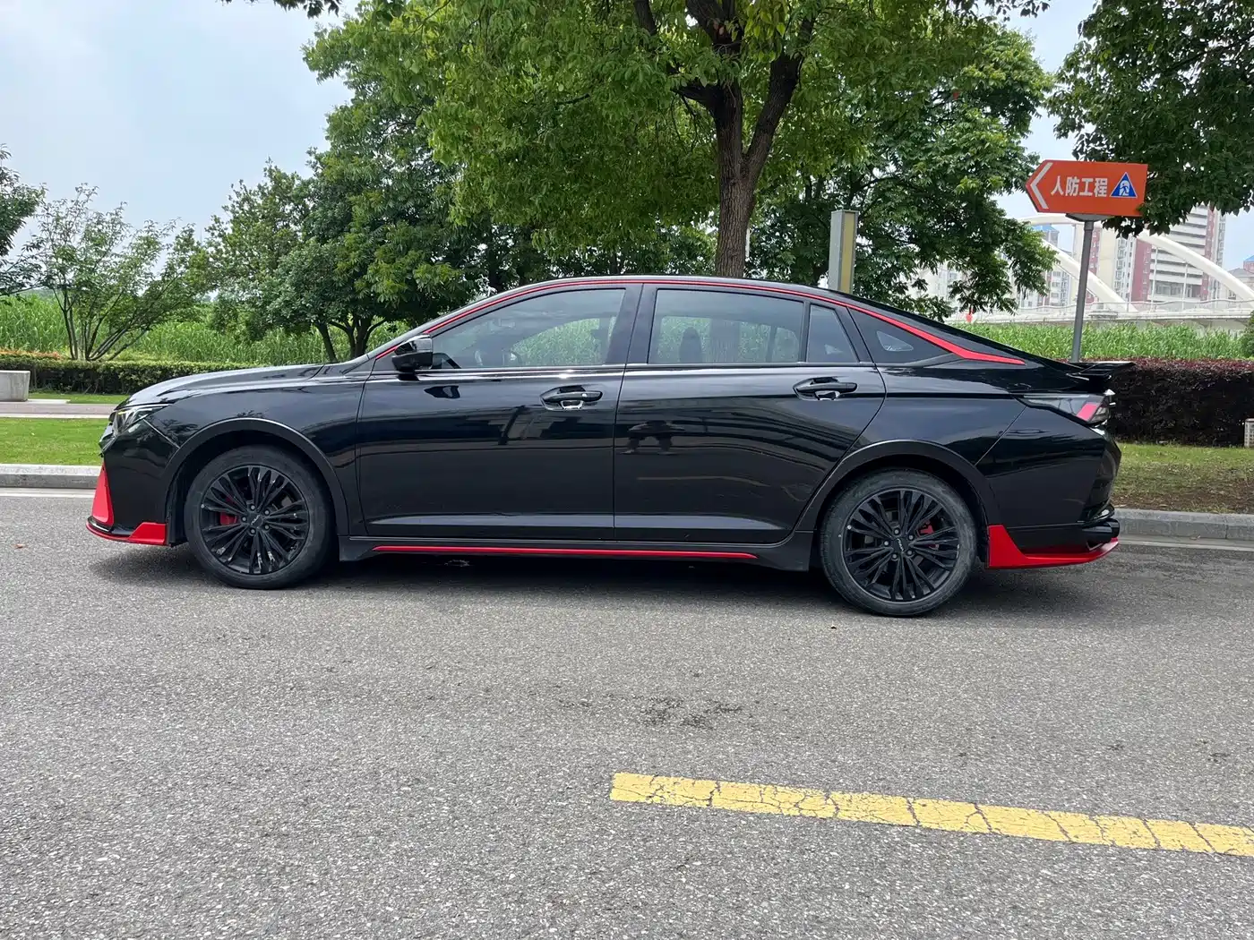 Dongfeng Aeolus Yixuan MAX 2022 2022 1.5T Ultra Cool Dad Edition
