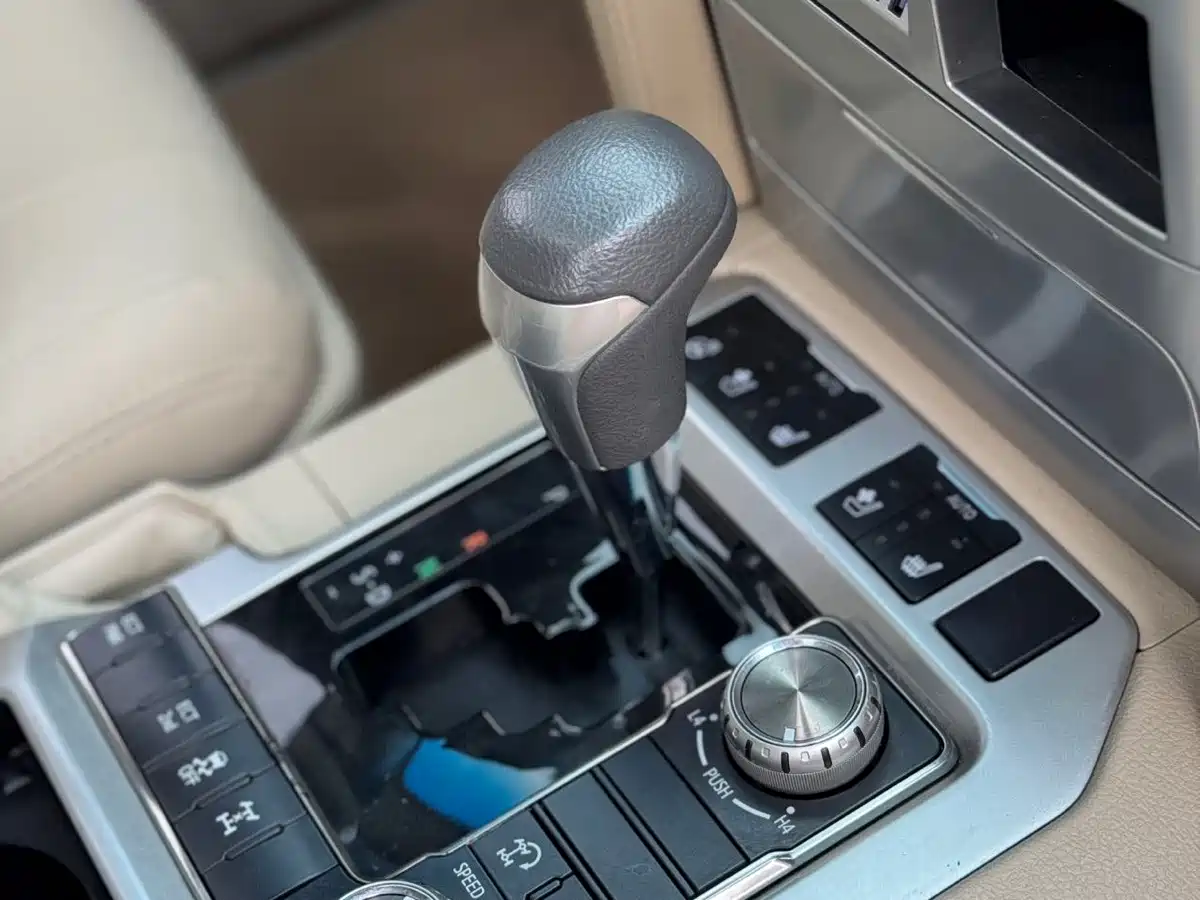 Фото 14 - Toyota Land Cruiser (Import)