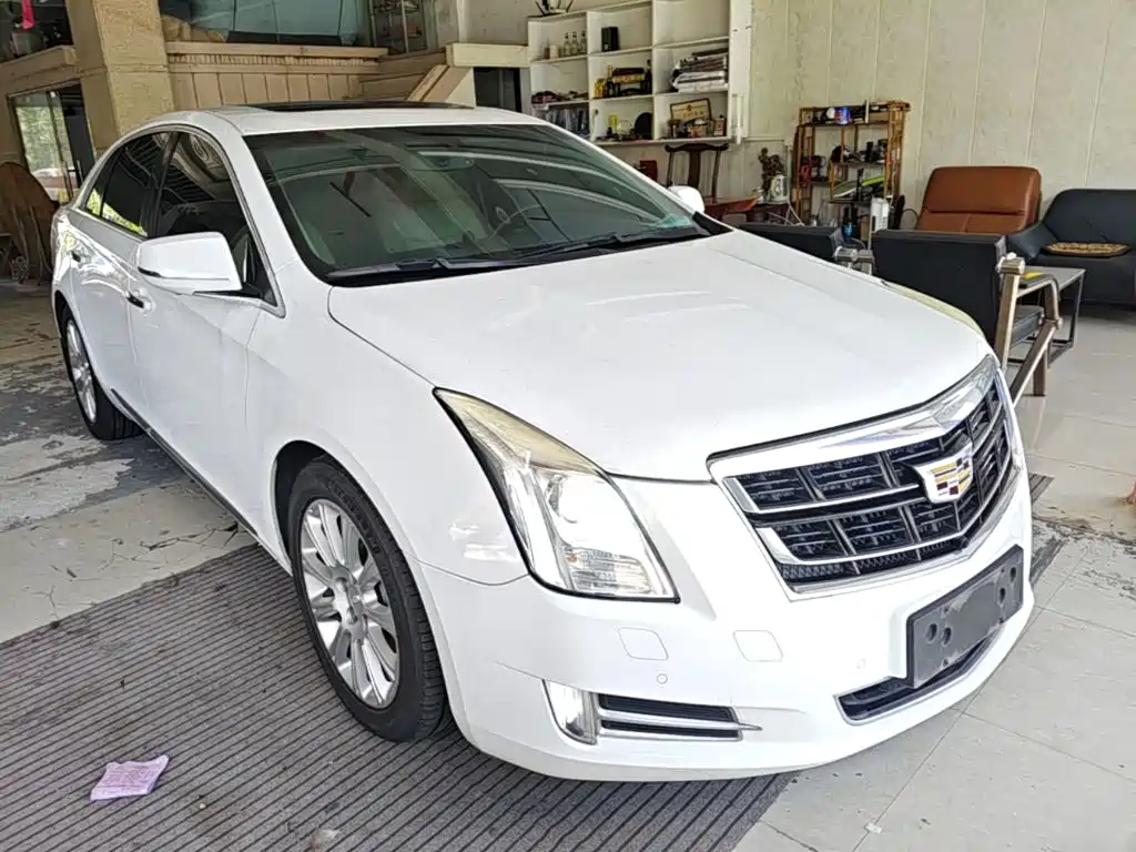 Photo 4 - Cadillac XTS