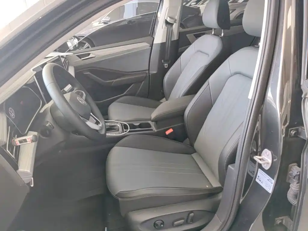 Volkswagen Sagitar 2026 2026 Model 30 Million Special Selection 300TSI DSG Surpass Edition