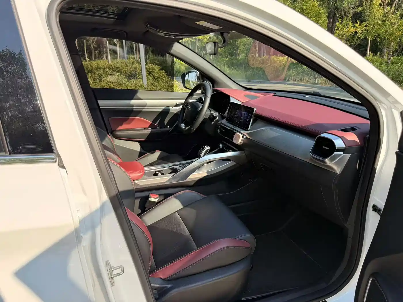 Geely Coolray 2020 2019 260T DCT Knight China VI