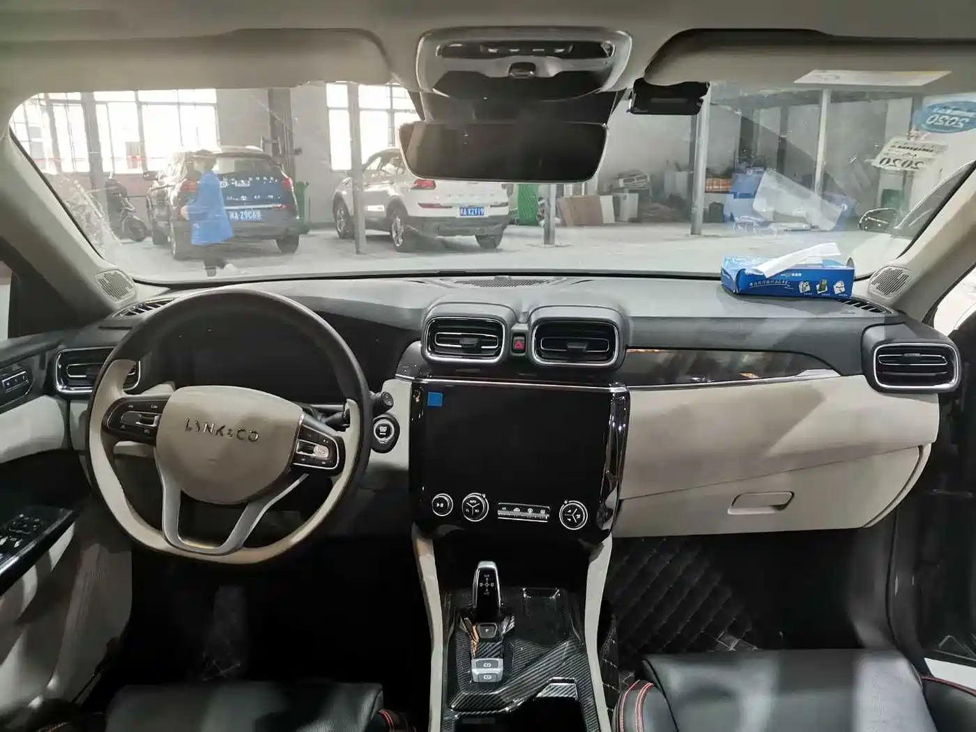 Lynk & Co 02 2018 Model 1.5T DCT 2WD Yao Pro Edition China V фото 9
