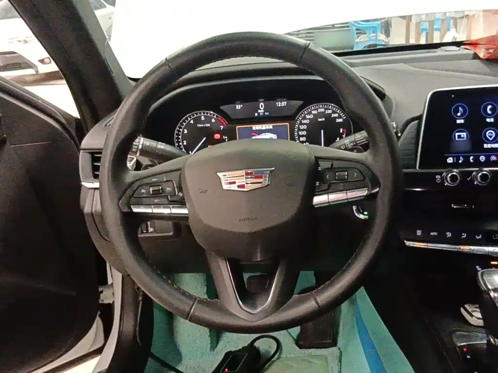 Cadillac CT4 2022 2022 28T Luxury Model