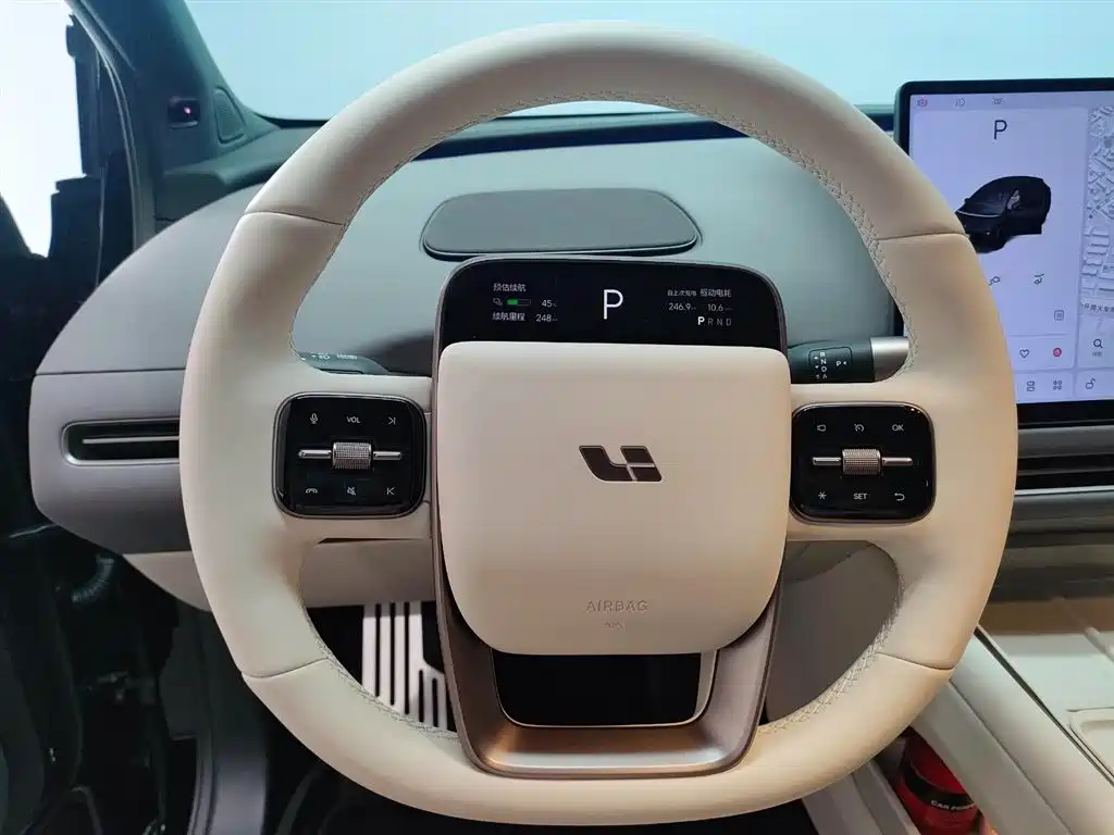 Li Auto i6 2026 2025 2WD Base Model
