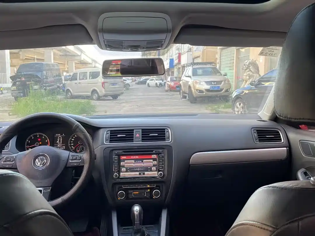 Фото 9 - Volkswagen Sagitar