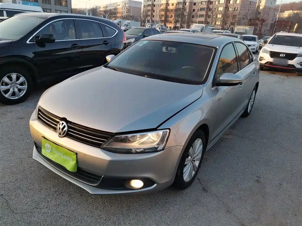 Volkswagen Sagitar 2014 1.4TSI Automatic Luxury