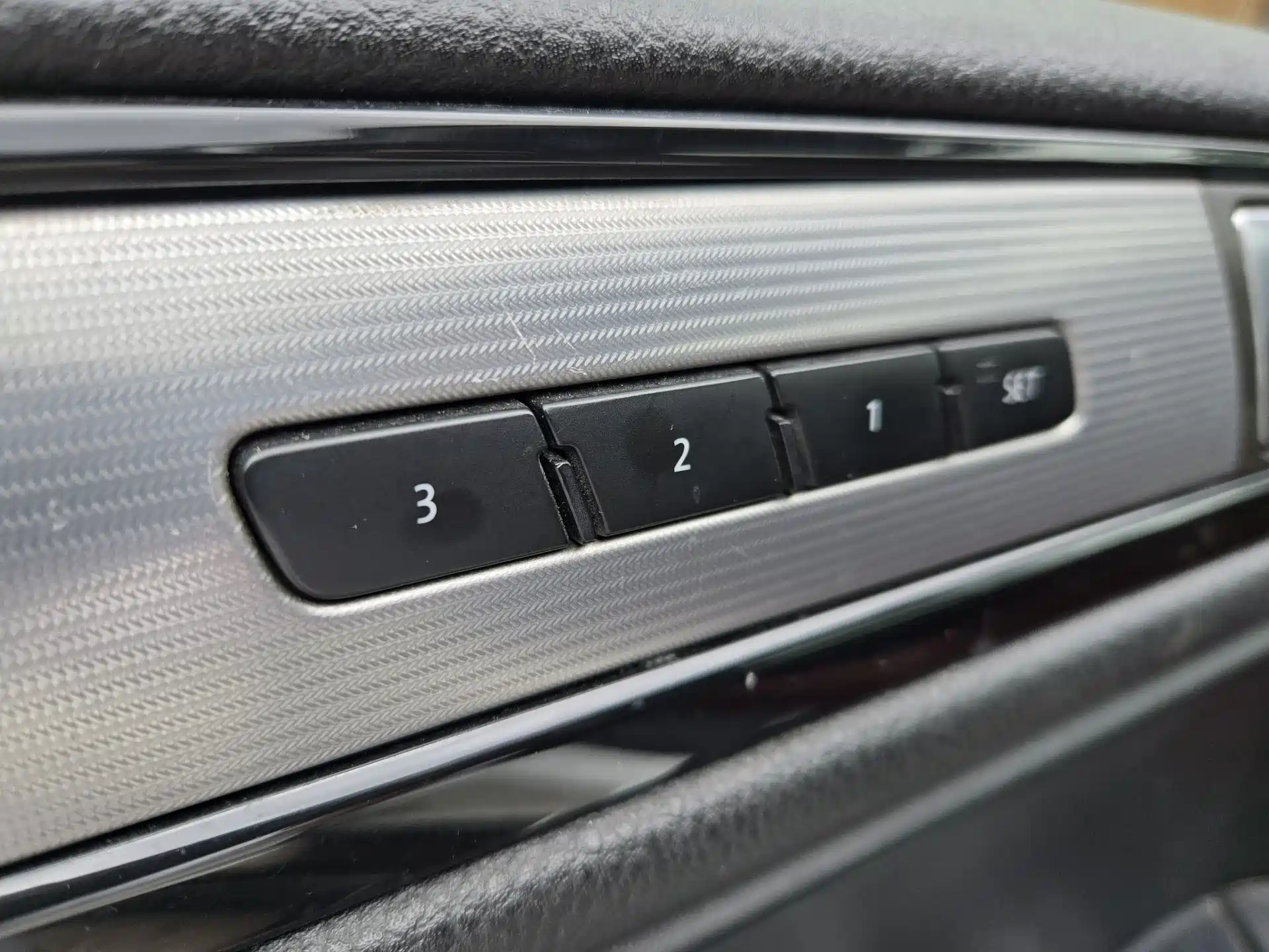 Фото 13 - Volkswagen Touareg