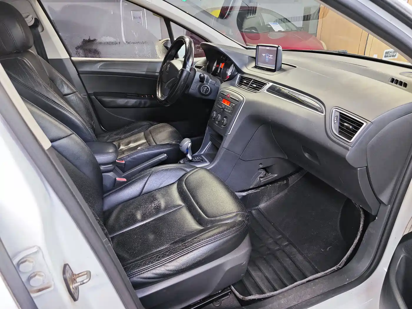 Peugeot 308 2014 2014 Model Joy Edition Classic 1.6L Automatic Superior Style
