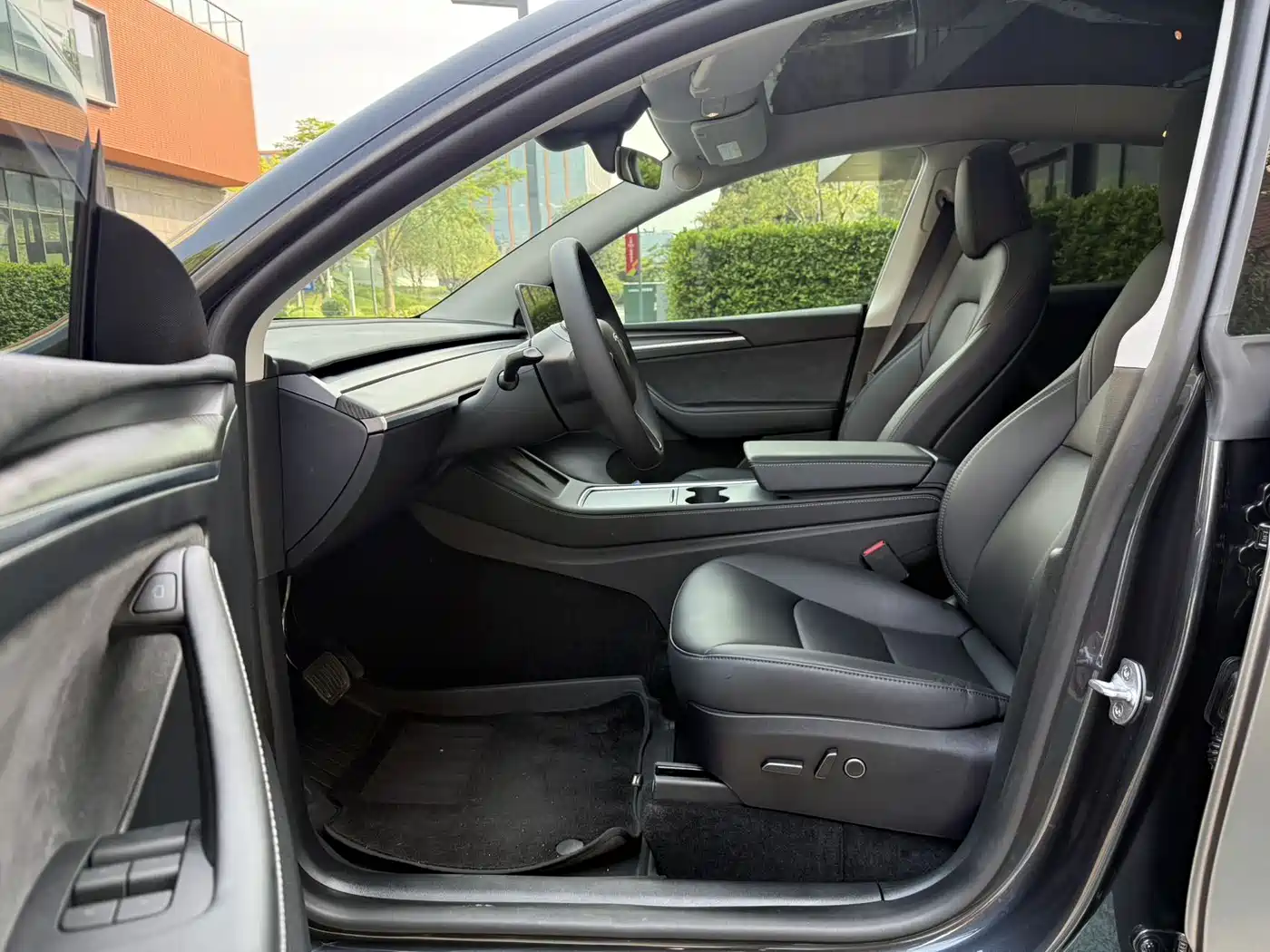 Фото 4 - Tesla Model Y