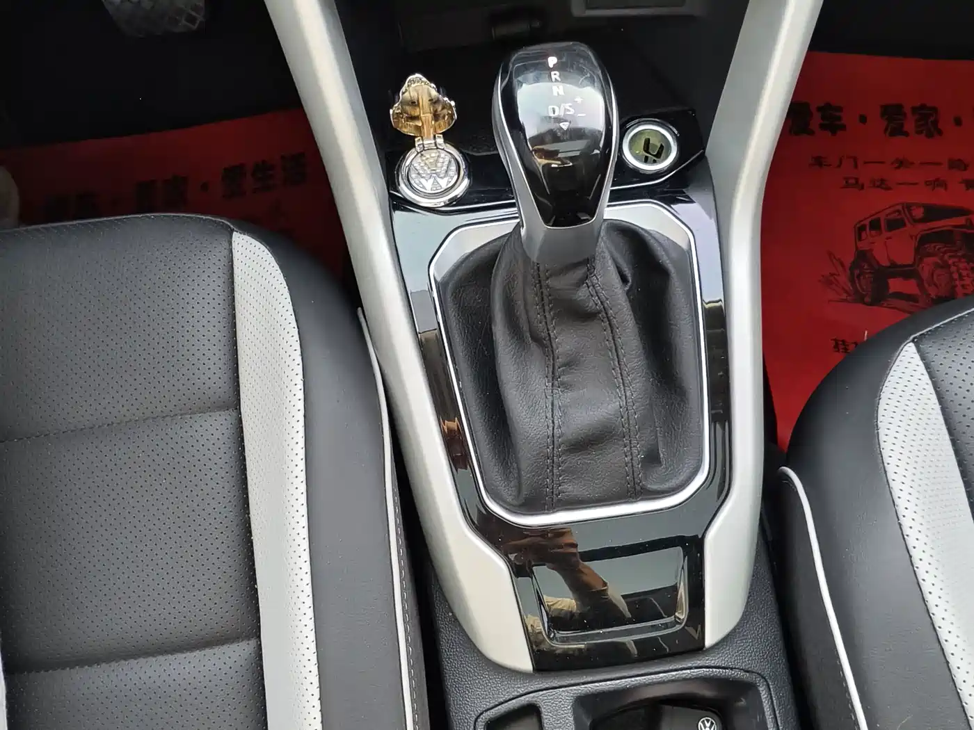 Volkswagen T-Roc, миниатюра 12