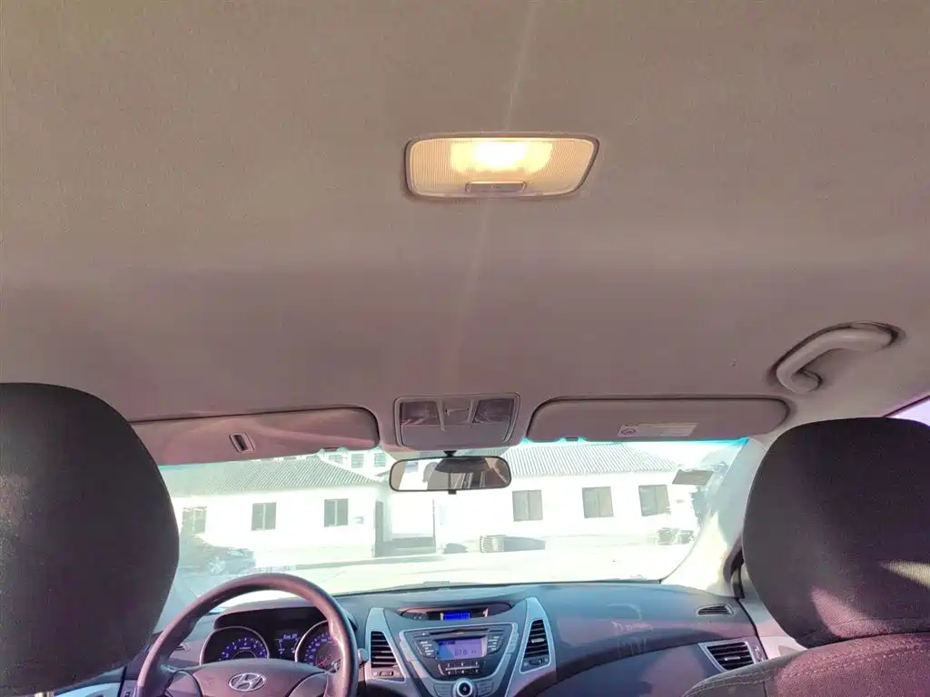 Hyundai Langdong 2015 1.6L Manual Trend фото 13