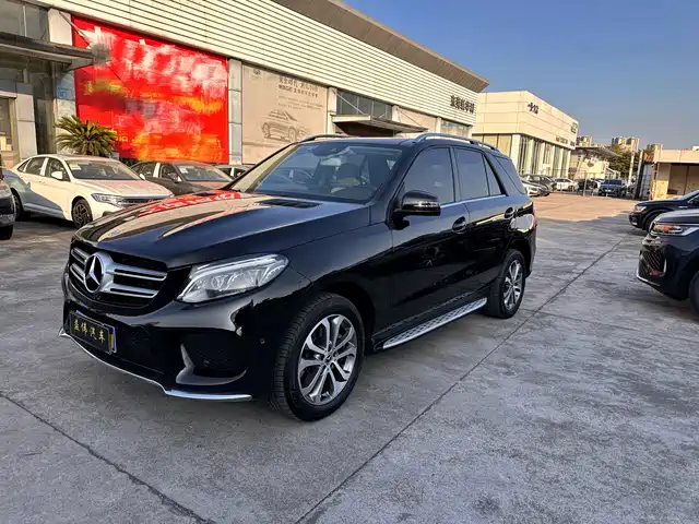 MERCEDES-BENZ GLE