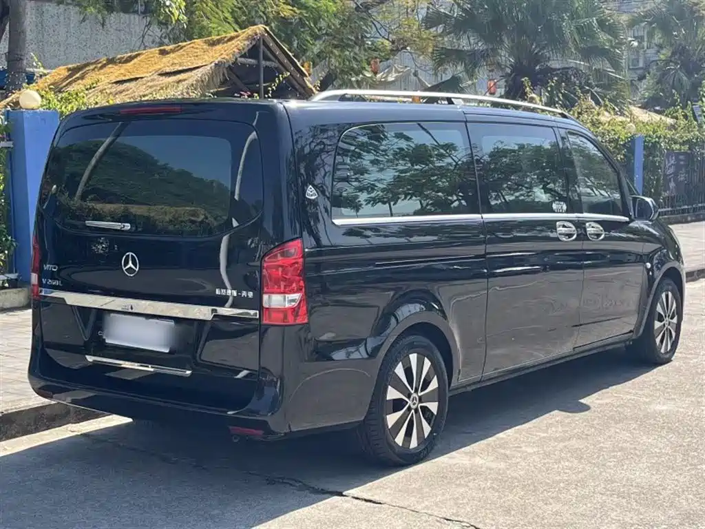 Mercedes-Benz Vito 2021 2.0T Elite 7-Seater фото 27