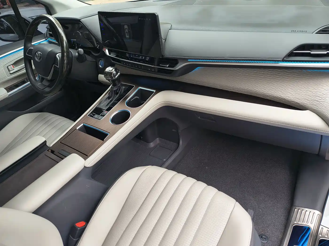 Toyota Sienna 2023 2.5L Hybrid Comfort Edition фото 21