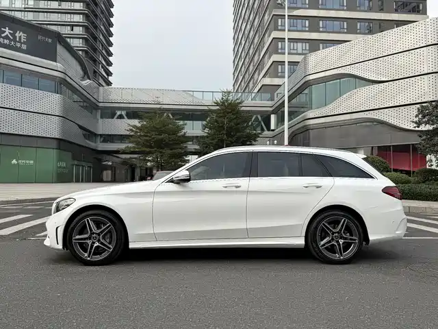 Mercedes-Benz C-Class (Import) 2020 Model C 260 Estate — фото 4
