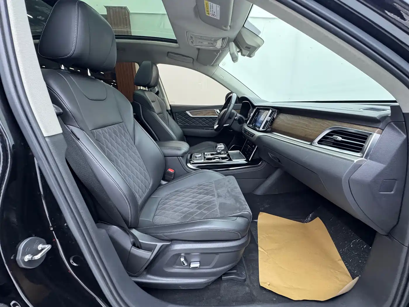 Hongqi HS7 2022 2021 2.0T DCT FWD Smart Connect Qi Xiang Edition
