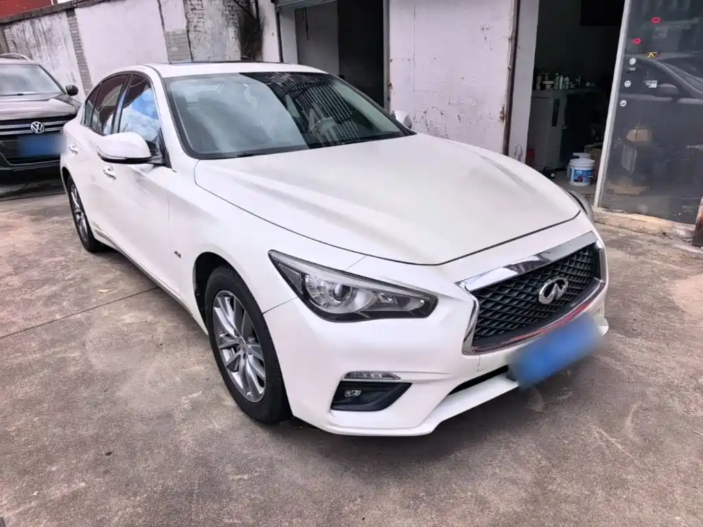 Infiniti Q50L 2019 2018 2.0T Comfort (China VI)