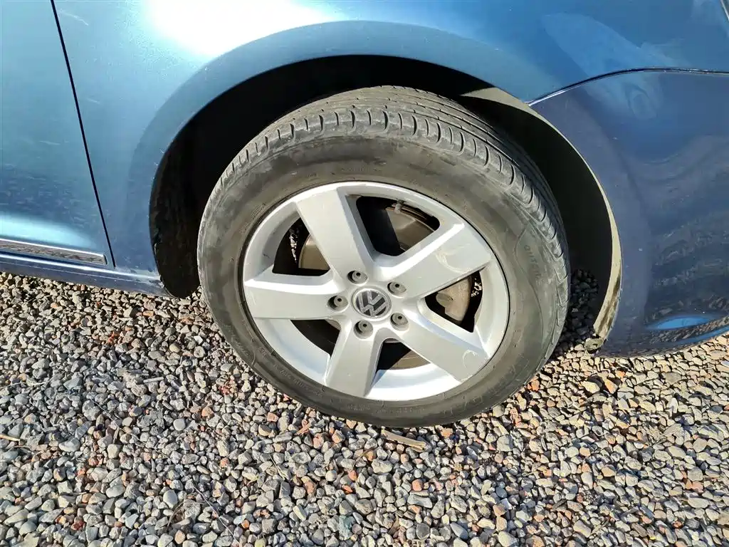 Volkswagen Touran 2013 1.4T DSG Comfort 5-seater фото 25