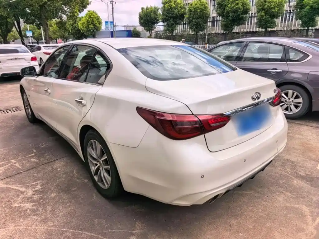Infiniti Q50L 2019 2018 2.0T Comfort (China VI)