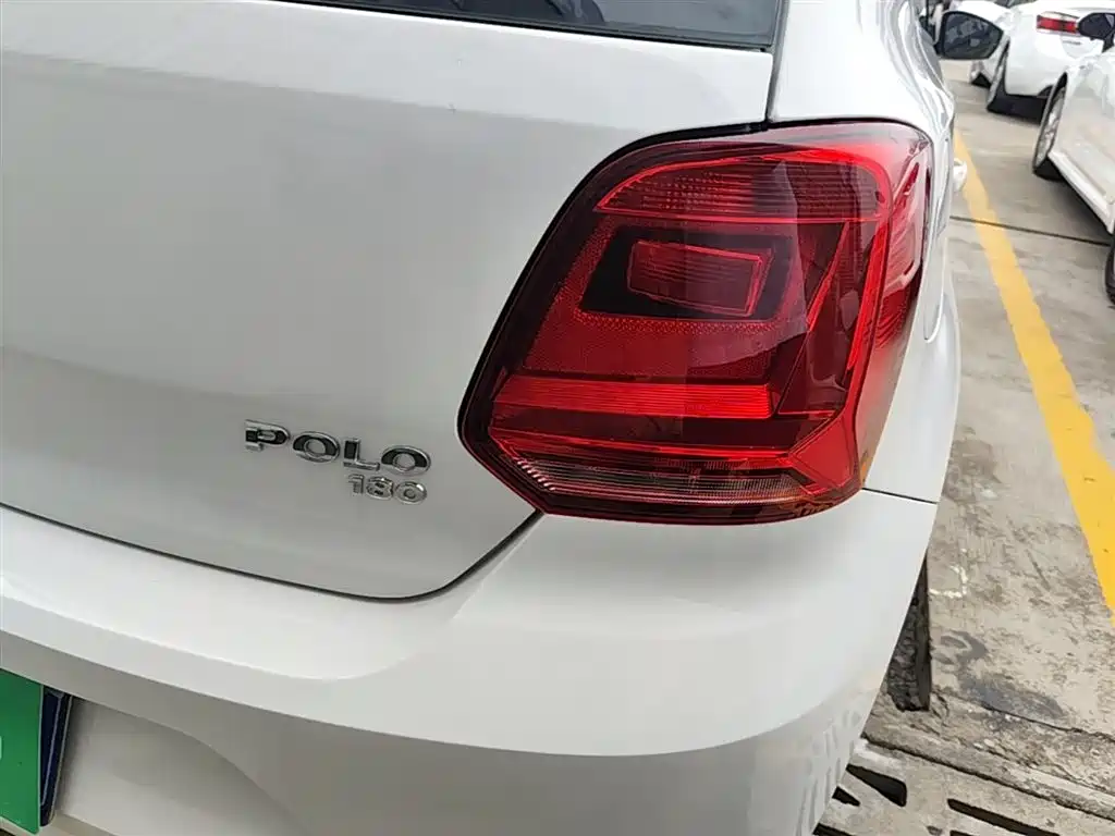 Volkswagen Polo 2018 1.5L Auto Safe Drive фото 8