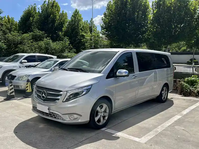Mercedes-Benz Vito 2.0T Elite 9-Seater